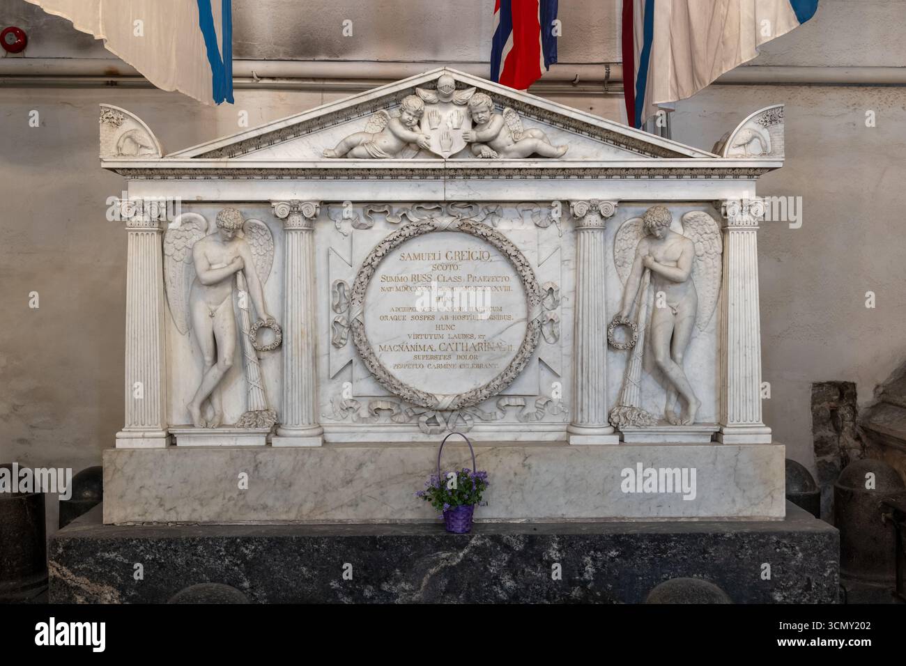 Samuel Greig (Samuil Karlovich Greig) sarcophage dans la cathédrale Sainte-Marie de Tallinn, Estonie. Tombe d'officier de marine de la Royal Navy 1758–1764 (lieutena Banque D'Images