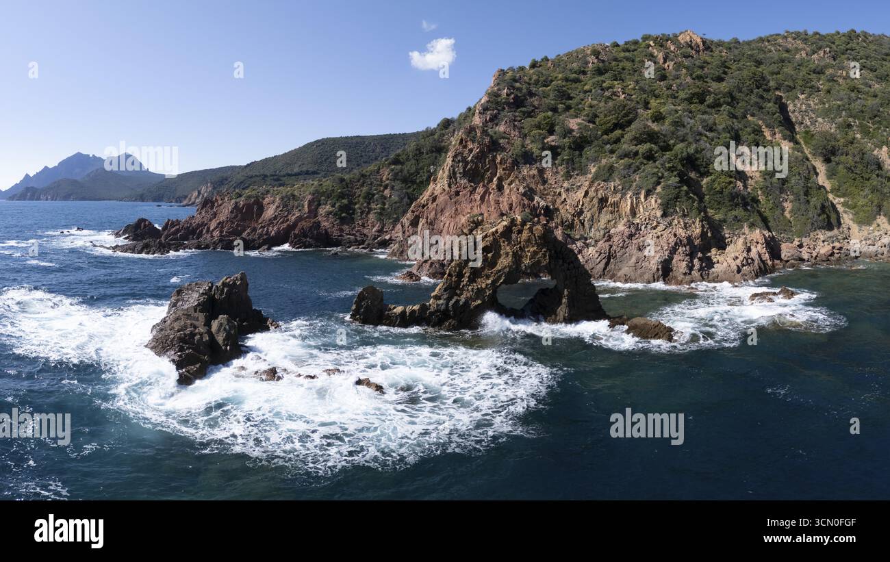 Arche de Purtellu, Golfe de Porto, Corse, France Banque D'Images