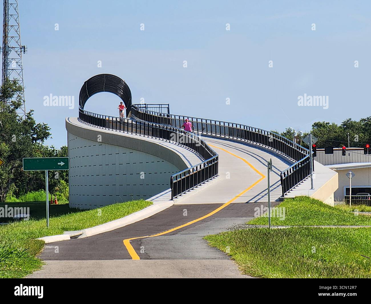 Le Legacy Trail à Sarasota, en Floride, est un sentier de loisirs pavé de 18,5 km qui s'étend de Venise à Sarasota. a l'origine une ligne de chemin de fer et moi Banque D'Images