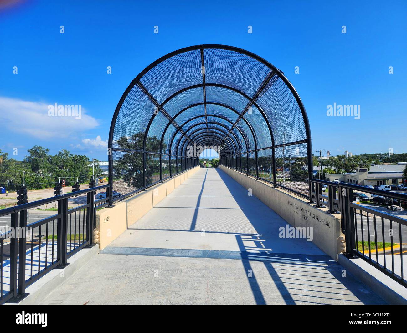 Le Legacy Trail à Sarasota, en Floride, est un sentier de loisirs pavé de 18,5 km qui s'étend de Venise à Sarasota. a l'origine une ligne de chemin de fer et moi Banque D'Images