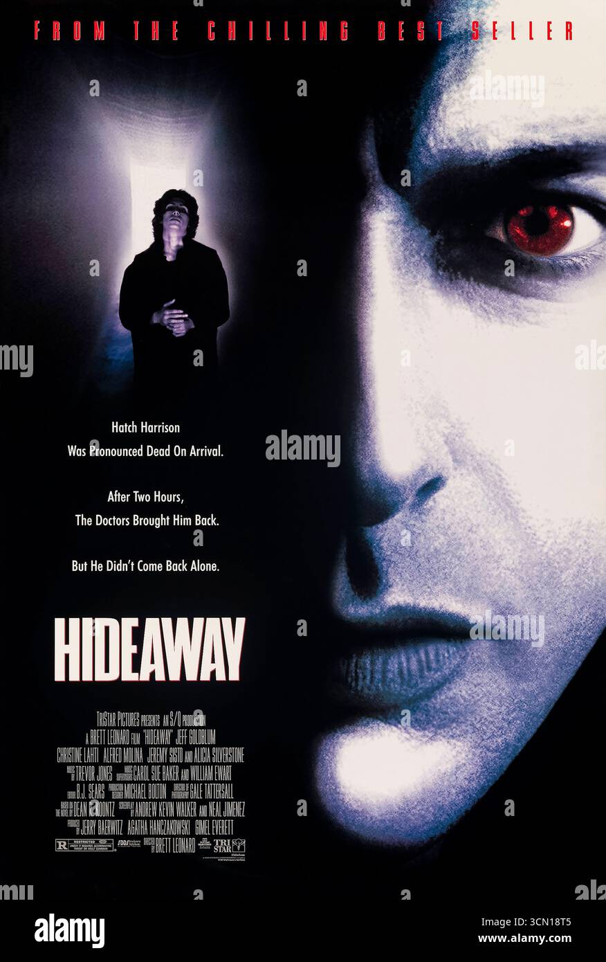 Hideaway (1995) réalisé par Brett Leonard et mettant en vedette Jeff Goldblum, Christine Lahti et Alicia Silverstone. Un thriller surnaturel où un homme revient d'une expérience de mort imminente liée à un tueur dangereux. Photographie d'une affiche américaine originale de 1995 À USAGE ÉDITORIAL EXCLUSIF. Crédit : BFA / TriStar Pictures Banque D'Images