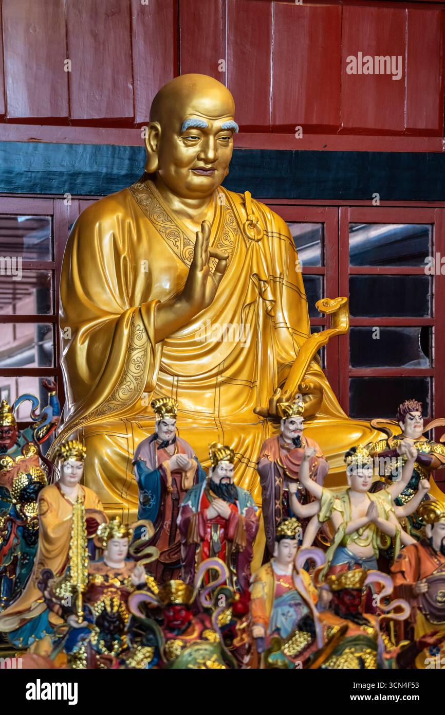 Temple Wannian (« Temple des dix mille ans »), Emeishan, Préfecture de Leshan, Sichuan, République populaire de Chine, Asie Banque D'Images