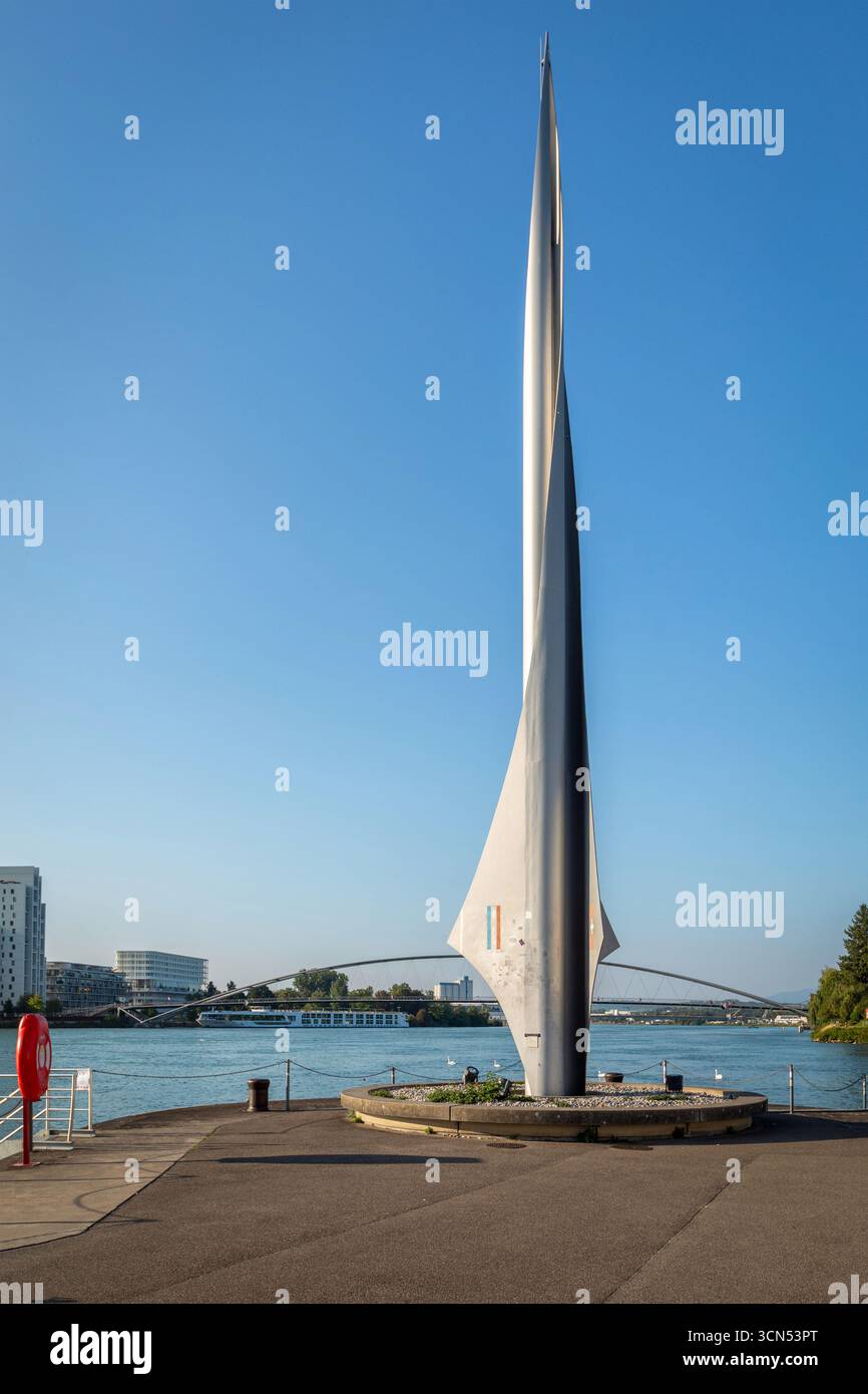Bâle, Suisse - 11 août 2025 : monument de trois pays situé à l'endroit où les frontières de trois pays se rejoignent : la France, l'Allemagne, et Banque D'Images