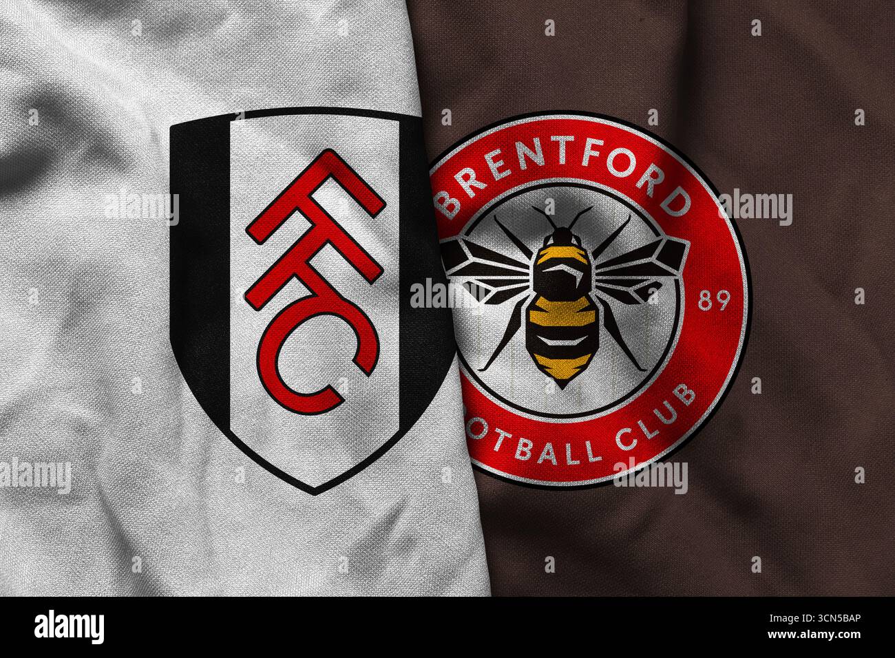 Pringsewu, Lampung ; 19 septembre 2025 ; logo du club de football Fulham texture tissu ondulé Brentford match premier League match Banque D'Images