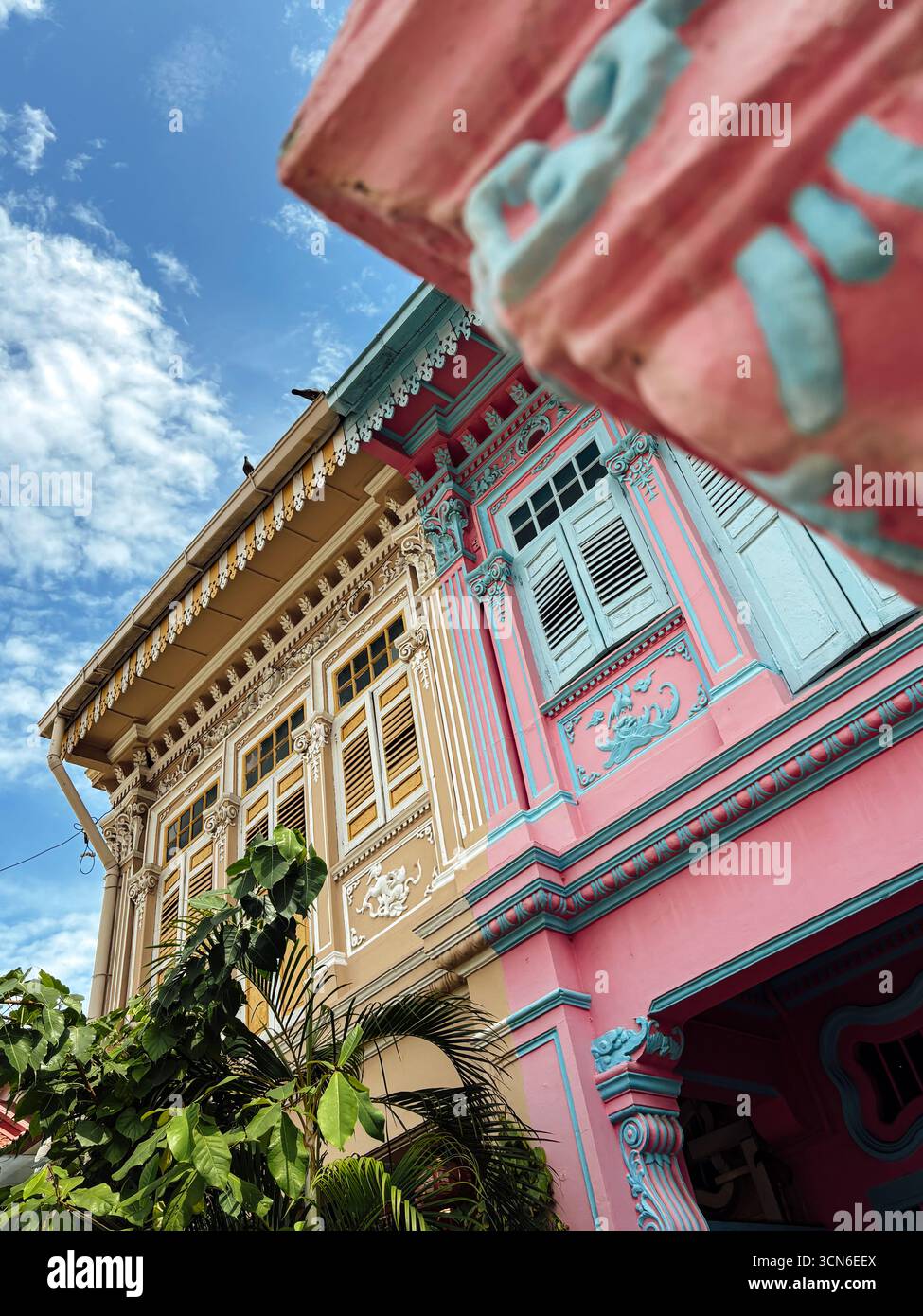 Maisons colorées dans le quartier Joo Chiat, Katong, Singapour Banque D'Images