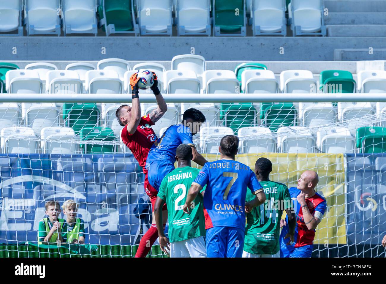 Radom, Pologne. 20 septembre 2025. PKO BP Ekstraklasa match entre Radomiak Radom et Piast Gliwice. Photo : Filip Majchrowicz ; Radomiak Radom. Crédit : Bartlomiej Wisniewski/Cyberfocus/Alamy Live News Banque D'Images