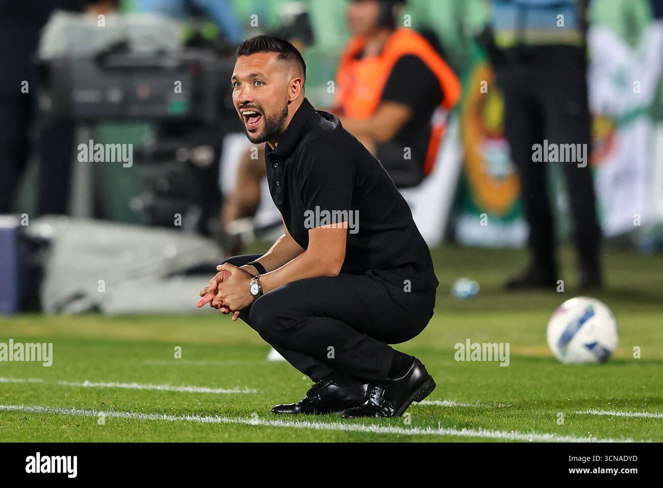 De gauche à droite, Francesco Farioli (FC Porto), lors de la Liga Portugal 25/26, match entre Rio Ave FC vs FC Porto à Estadio dos Arcos, Vila do Conde, Portugal. 19 septembre 2025. Crédit : Victor Sousa/Alamy Live News Banque D'Images
