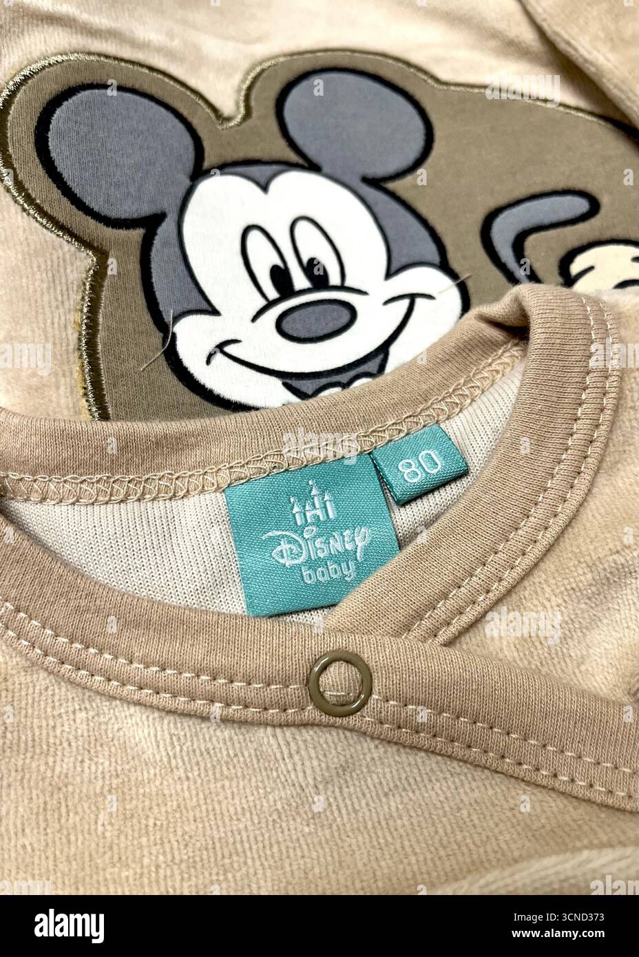 Vêtements de mode Mickey Mouse by Disney pour enfants Banque D'Images