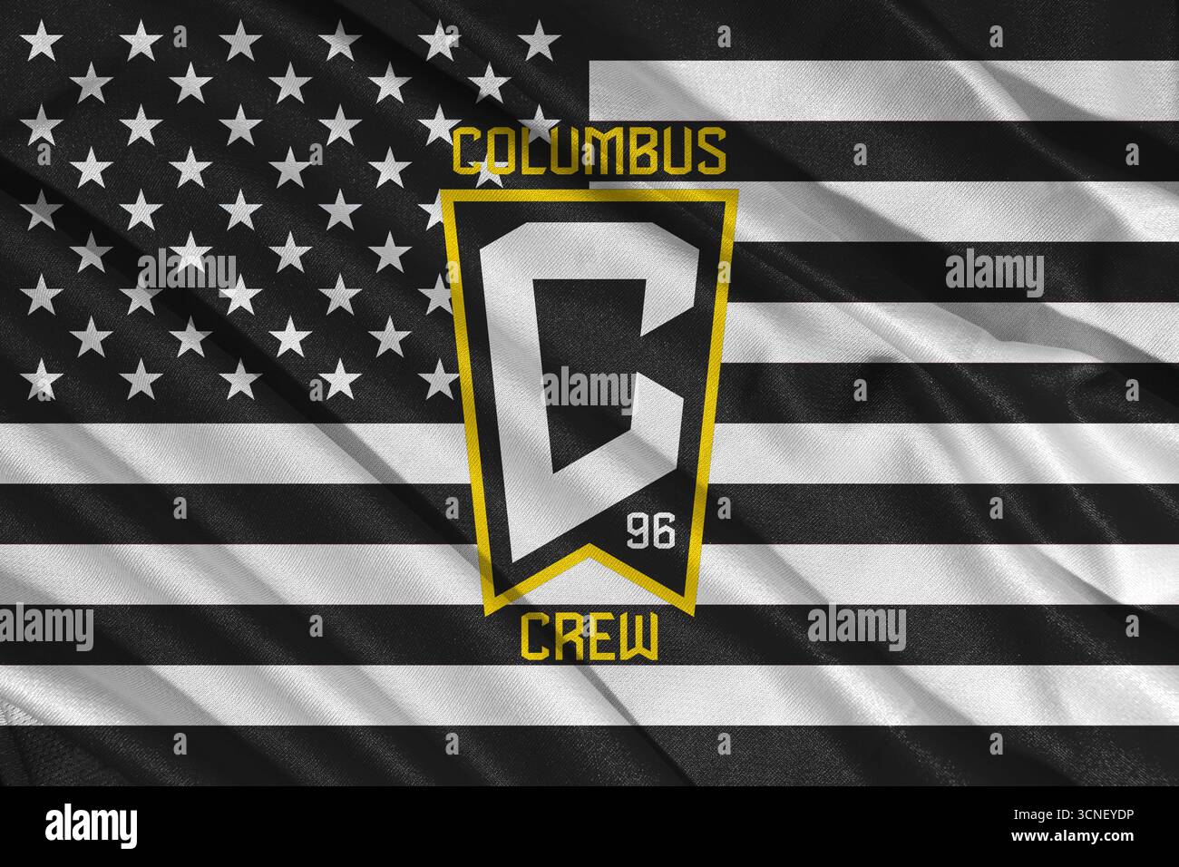Pringsewu, Lampung ; 21 septembre 2025 ; la texture ondulée du tissu sur le logo du club de football Columbus Crew dans la Major League Soccer (MLS) Banque D'Images