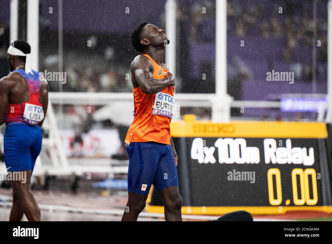 Taymir Burnet de l’équipe NL, pays-Bas lors de la finale du relais 4x100m masculin lors des Championnats du monde d’athlétisme Tokyo 2025 du jour 9 au stade national du Japon le 21 septembre 2025 à Tokyo, Japon. (Crédit : Andy Astfalck/MTB-photo/Alamy Live News) Banque D'Images