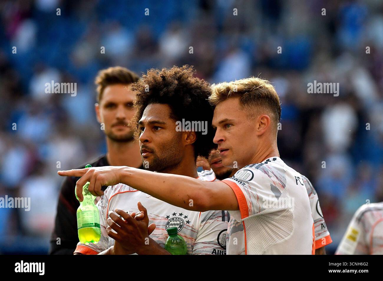 Sinsheim, Deutschland. 20 septembre 2025. 20/09/2025, PreZero Arena, Sinsheim, GER, 1.FBL, TSG Hoffenheim vs FC Bayern Munich, dans l'image la réglementation DFL interdit toute utilisation de photographies comme séquences d'images et/ou quasi-vidéo. Crédit : dpa/Alamy Live News Banque D'Images