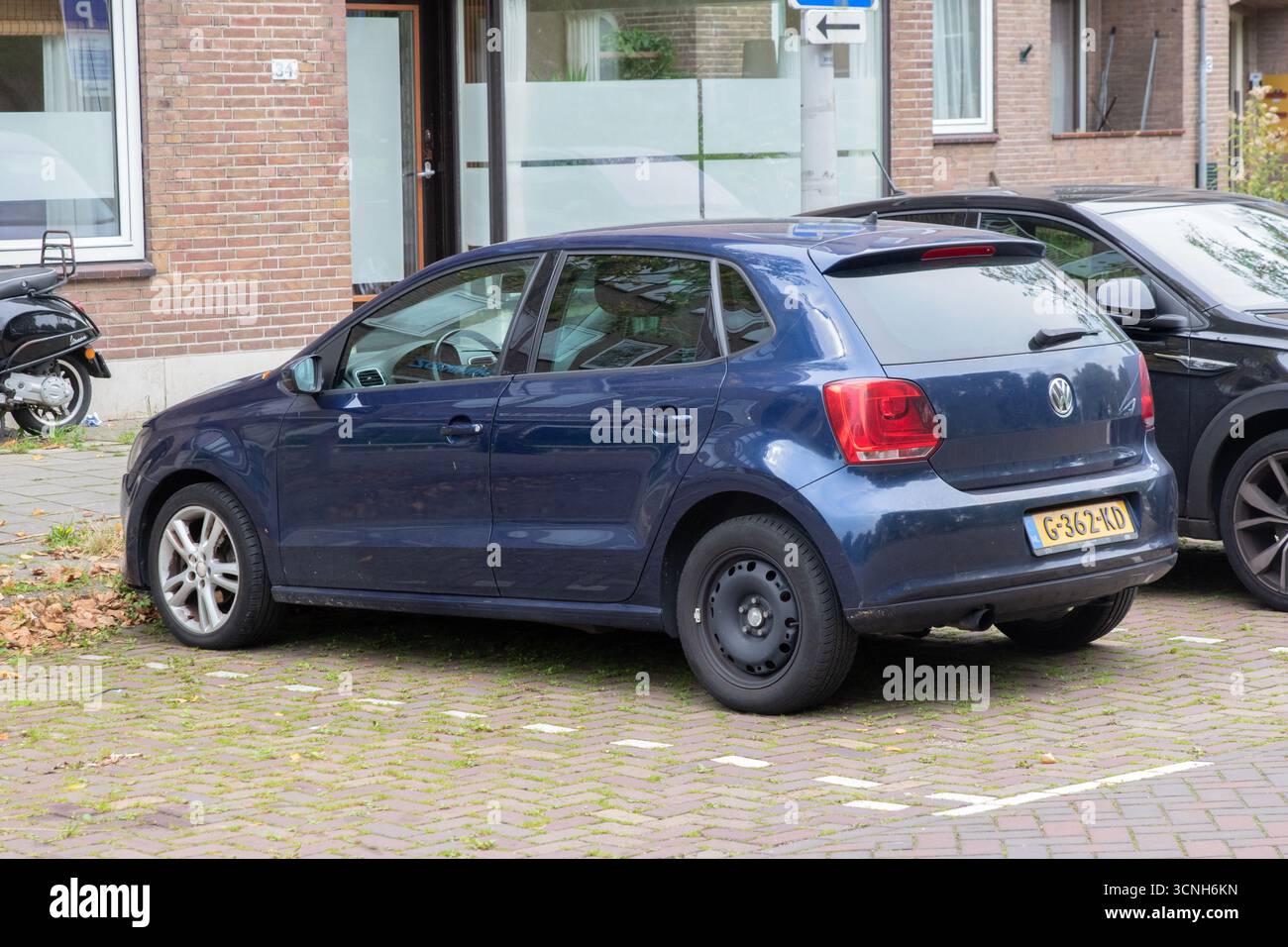 Blue Volkswagen Polo à Amsterdam pays-Bas 21-9-2025 Banque D'Images