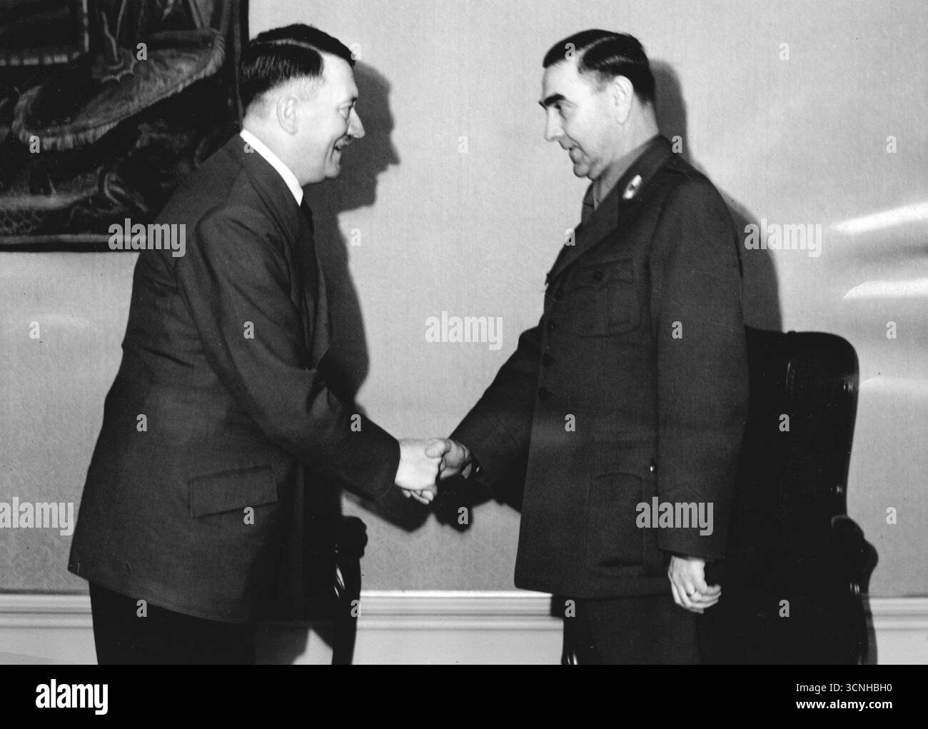 Seconde Guerre mondiale – le chef d'État croate Ante Pavelic visite Adolf Hitler, 1943 Banque D'Images