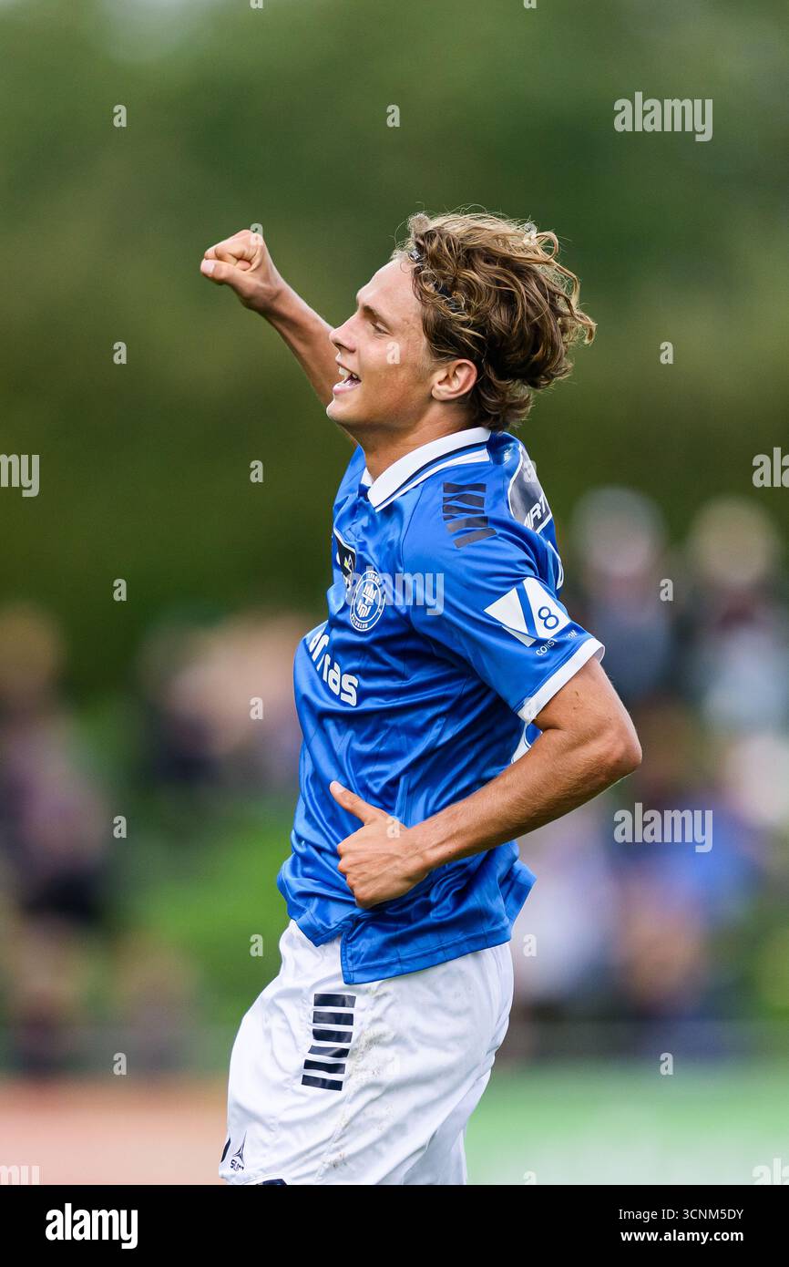 Lyngby, Danemark. 21 septembre 2025. Casper Winther (13 ans) de Lyngby BK marque pour 4-0 lors du match de Betinia Liga entre Lyngby BK et HB Koege au Lyngby Stadion à Lyngby. Crédit : Gonzales photo/Alamy Live News Banque D'Images