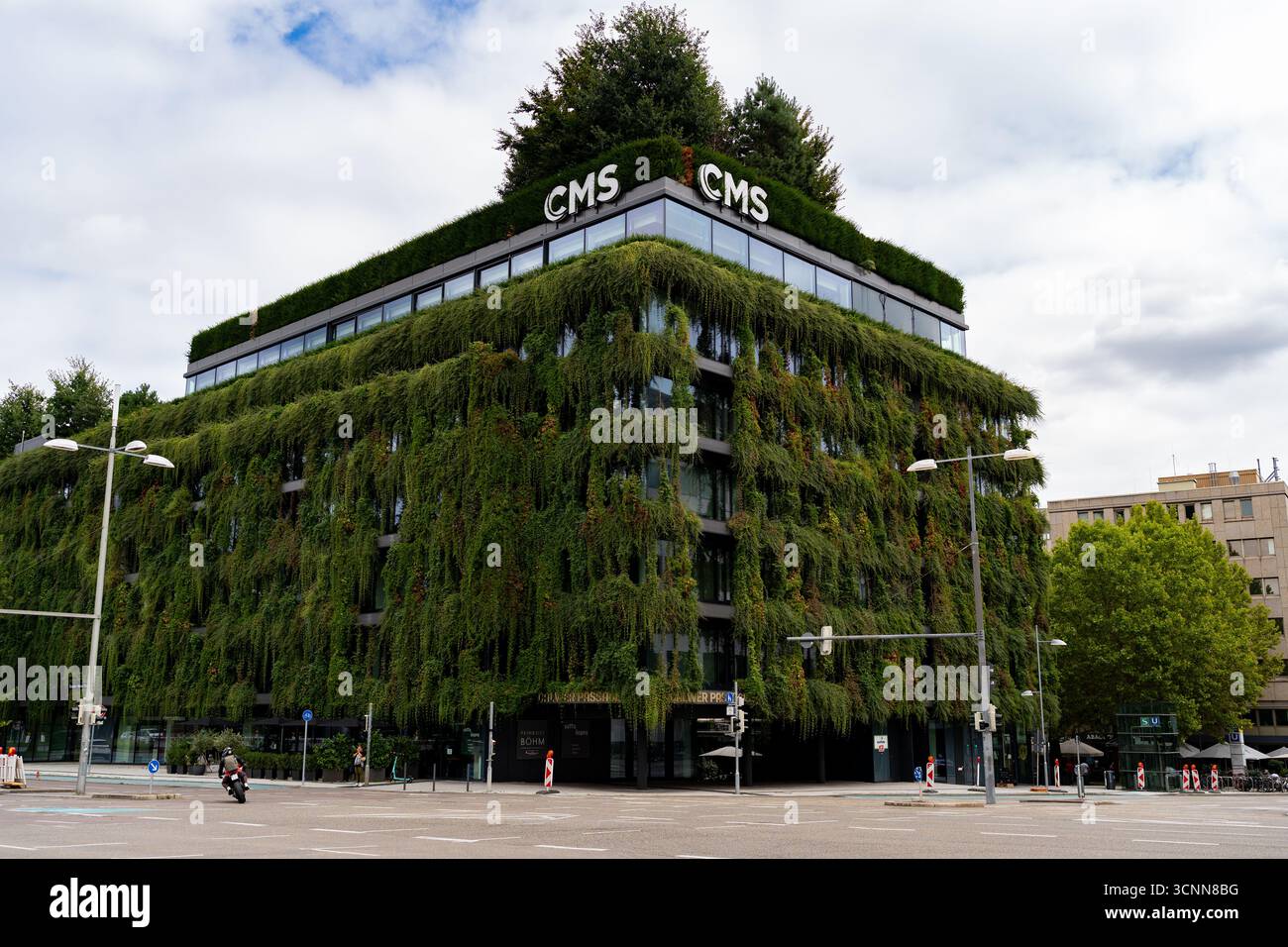 CMS Green Facade Building Stuttgart Banque D'Images