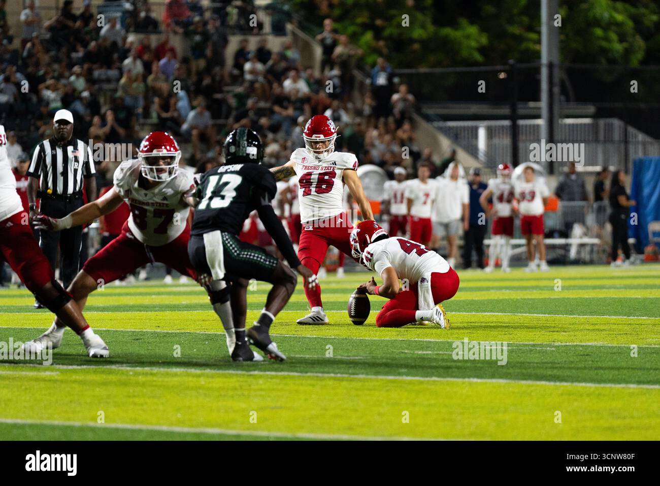 Dylan Lynch clame un field goal de 27 yards pour sceller la tête de Fresno State dans la victoire grossière sur Hawaï Banque D'Images Dylan Lynch clame un field goal de 27 yards pour sceller la tête de Fresno State dans la victoire grossière sur Hawaï Banque D'Images