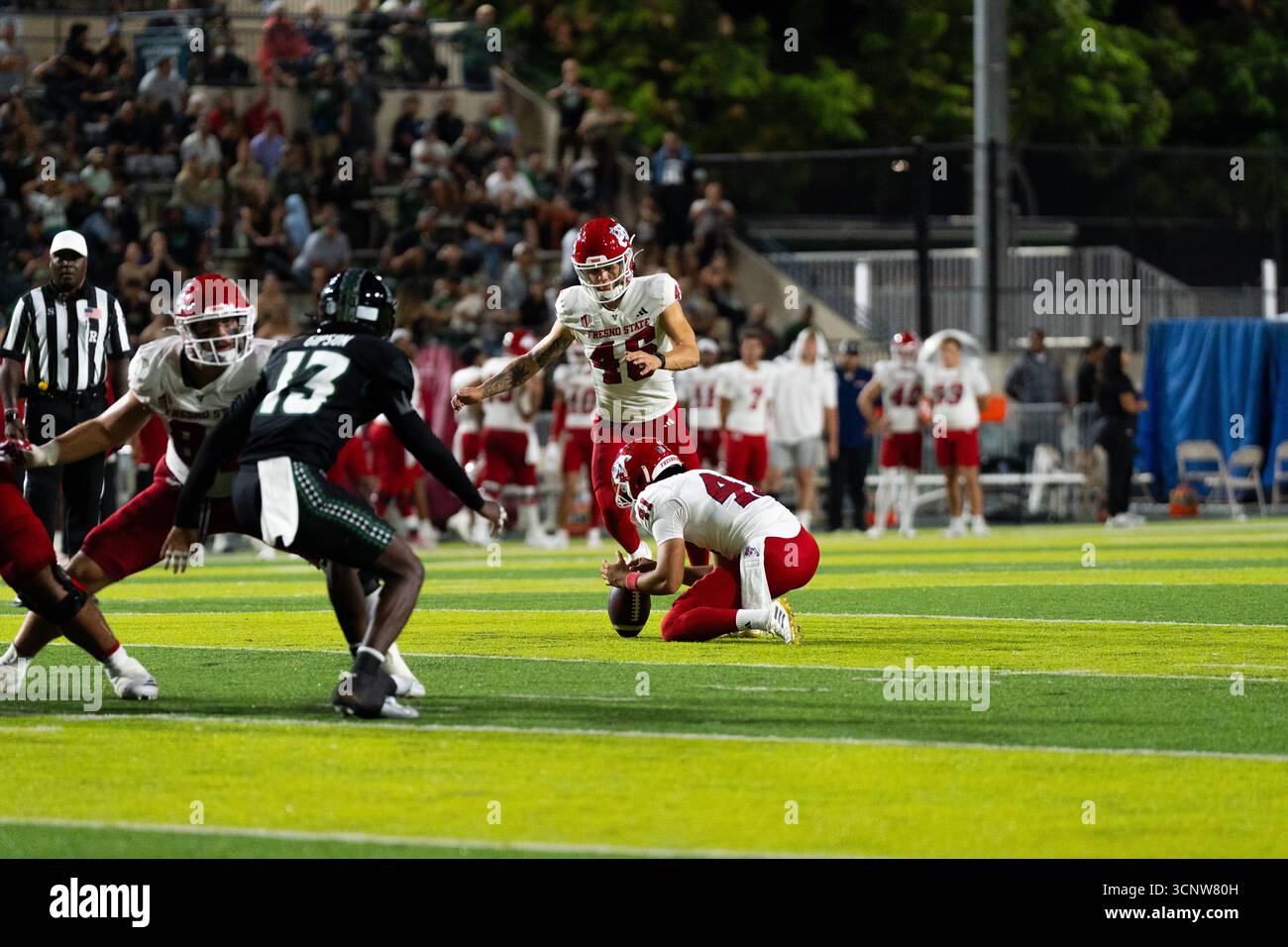 Dylan Lynch clame un field goal de 27 yards pour sceller la tête de Fresno State dans la victoire grossière sur Hawaï Banque D'Images Dylan Lynch clame un field goal de 27 yards pour sceller la tête de Fresno State dans la victoire grossière sur Hawaï Banque D'Images
