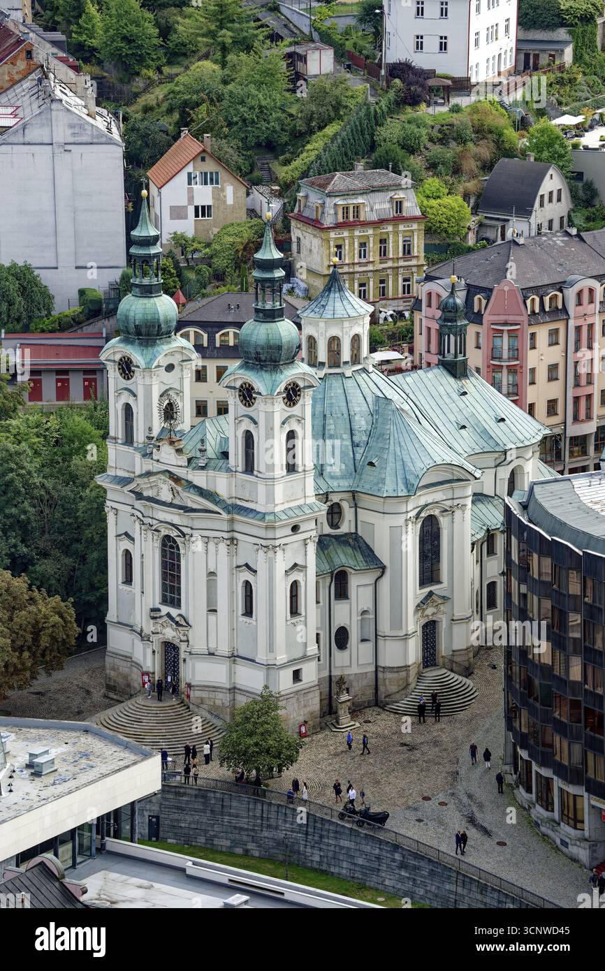 Église Sainte-Marie-Madeleine dans l'architecture baroque, vieille ville, spa, source de guérison, santé, minéral, eau minérale, maladie, Karlovy Vary, Karlovy Vary, Banque D'Images