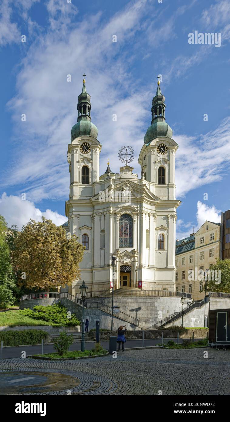 Église Sainte-Marie-Madeleine dans l'architecture baroque, vieille ville, spa, source de guérison, santé, minéral, eau minérale, maladie, Karlovy Vary, Karlovy Vary, Banque D'Images