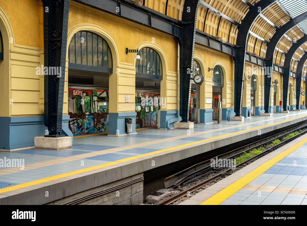 Pirée, Grèce - station de métro centrale du Pirée Banque D'Images