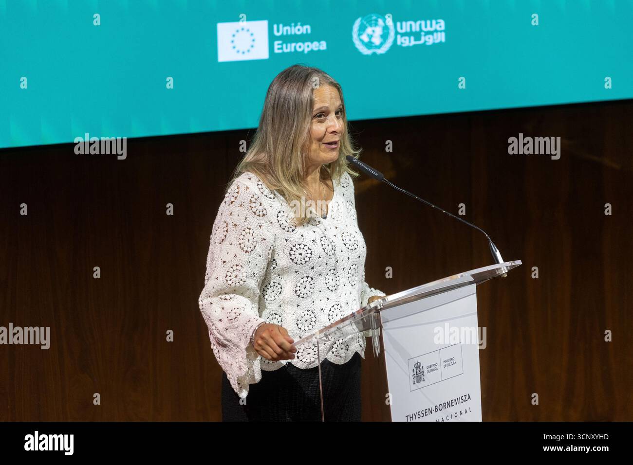 UNRWA Executive Director Raquel Martí during the presentation of the exhibition 'Gaza through their eyes', at the Thyssen-Bornemisza Museum, on September 23, 2025, in Madrid (Spain). The exhibition consists of 27 photographs taken by photojournalists who, from October 2023, document life in the Gaza Strip. The installation, in collaboration with the United Nations Relief and Works Agency for Palestine Refugees in the Near East (UNRWA) and the European Commission's Department of Civil Protection and Humanitarian Aid (ECHO), can be visited free of charge until October 19. SEPTEMBER 23;2025 Aleja Banque D'Images