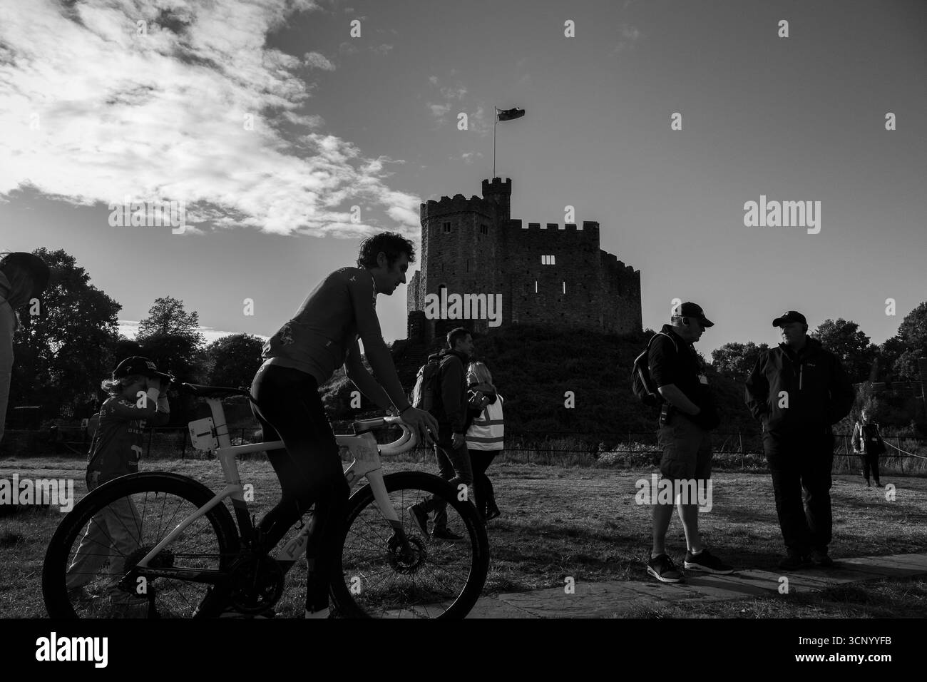 Château de Cardiff CARDIFF, PAYS DE GALLES - 07 SEPTEMBRE : Tour de Grande-Bretagne 2025, célébration de l'étape 6 pour Geraint Thomas après la fête Banque D'Images