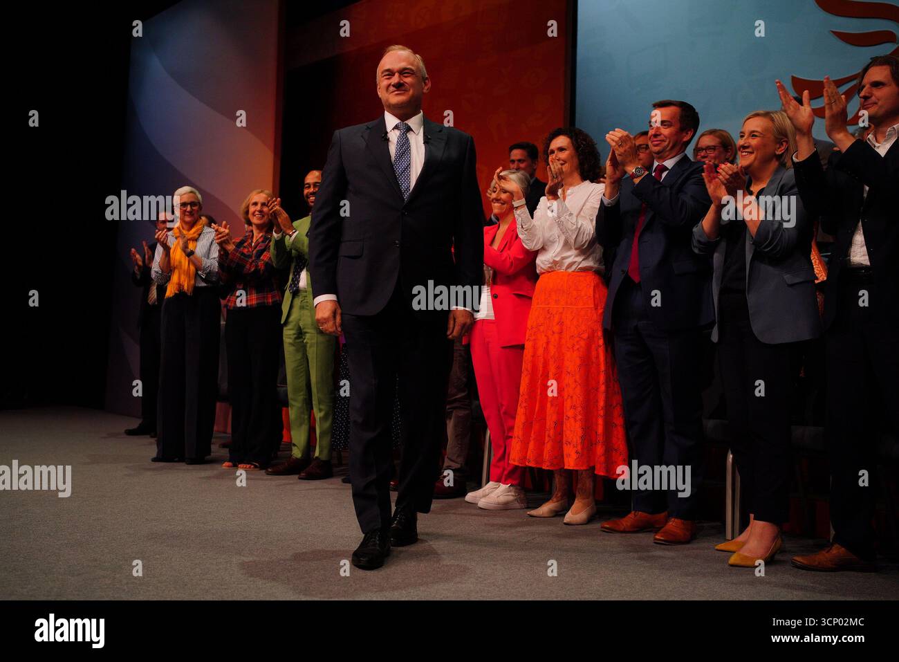 Le leader libéral démocrate Sir Ed Davey prononce son discours lors de la conférence d'automne, au Centre de conférences de Bournemouth dans le Dorset. Date de la photo : mardi 23 septembre 2025. Banque D'Images Le leader libéral démocrate Sir Ed Davey prononce son discours lors de la conférence d'automne, au Centre de conférences de Bournemouth dans le Dorset. Date de la photo : mardi 23 septembre 2025. Banque D'Images