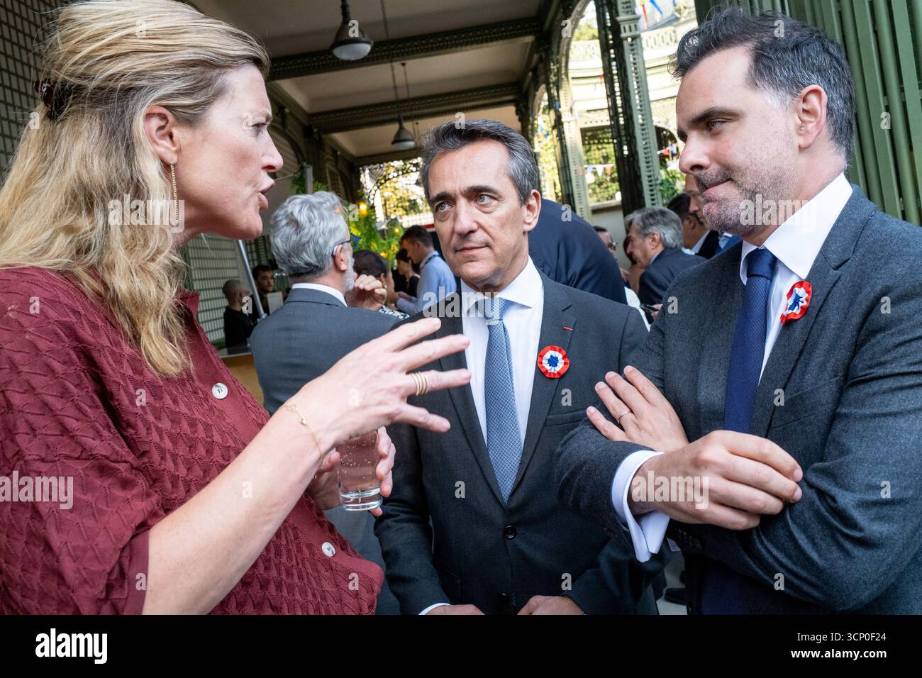 Annelies Verlinden, ministre belge de la Justice, Laurent Saint-Martin, ministre français du commerce extérieur et des ressortissants français de l'étranger, et Xavie Banque D'Images