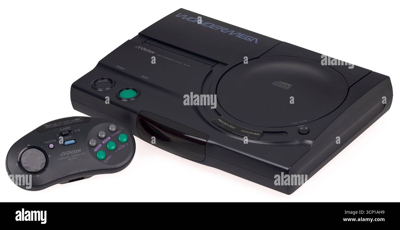 Victor WonderMega RG-M2 console de jeux vidéo. Console hybride Sega Mega Drive/Mega CD avec manettes sans fil et karaoké Banque D'Images