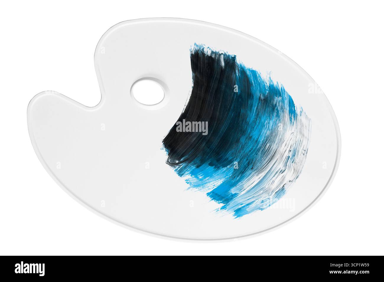 Peinture mixte noir bleu et blanc sur palette d'artiste isolé sur blanc Banque D'Images