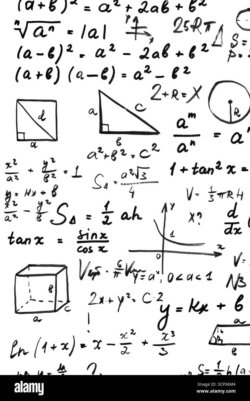 Équations mathématiques sur fond blanc. Concept de base scientifique. Photo de haute qualité Banque D'Images