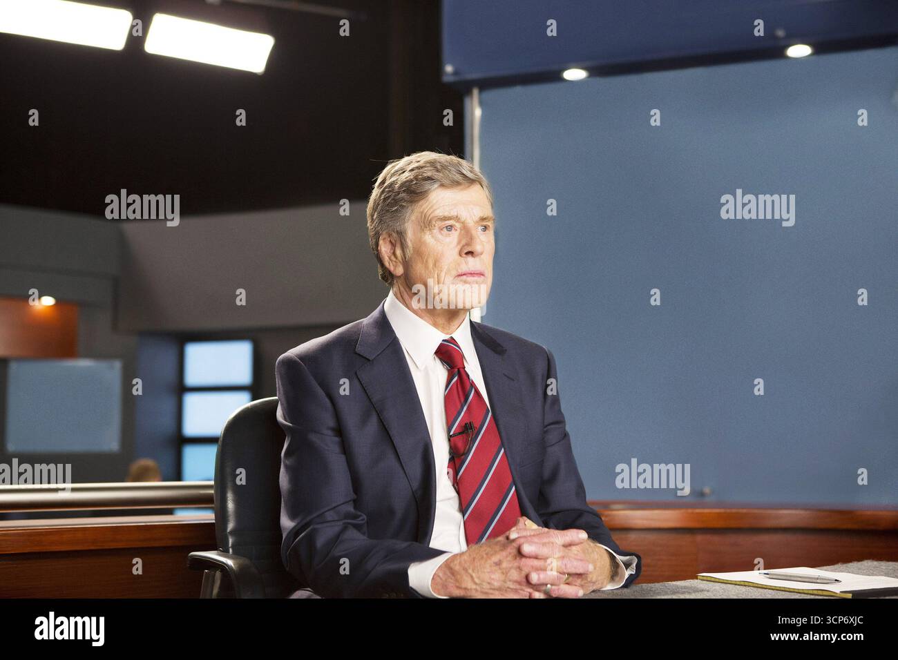 ROBERT REDFORD dans TRUTH (2015), réalisé par JAMES VANDERBILT. Crédit : CLASSIQUES SONY PICTURES / album Banque D'Images