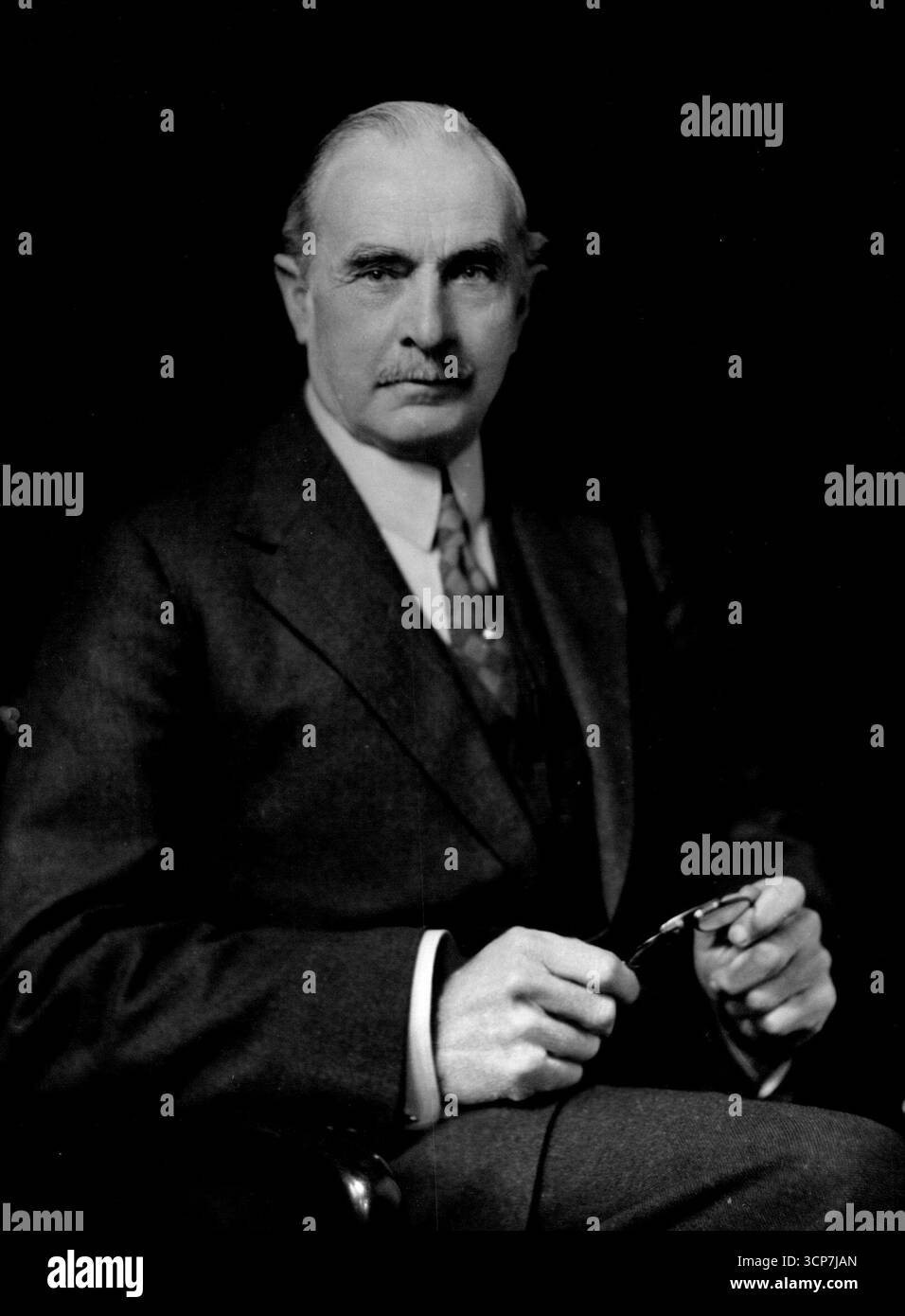 L'honneur Sir James Connolly - dernière étude de, l'honneur Sir James Connolly, leader Chambre haute Secrétaire coloniale, Ministre du commerce et du travail santé publique, etc., Australie occidentale 1906-12.agent général à Londres pour l'Australie occidentale 1917-23, agent général pour Malte, 1929-32. 22 février 1938. Banque D'Images