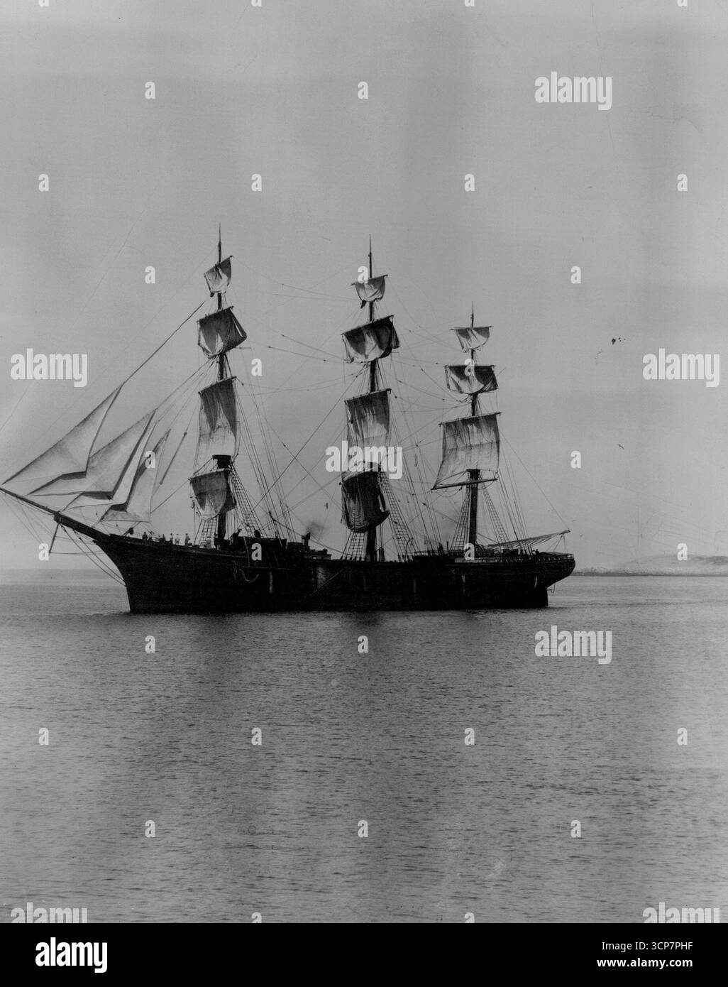 Célèbre vieille puce clipper 'Santa Clara' utilisée comme film flottant de studio de cinéma la nouvelle romance maritime de Cosmopolitan 'Captain Salvation' que John Robertson a réalisé avec Lars Hanson, Pauline Starke, Marceline Day, Ernest Torrence et ***** boîtier de table. 04 février 1927. (Photo par International Newsreel). Banque D'Images