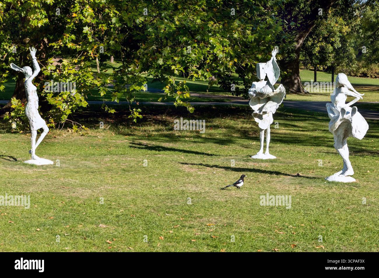 Nymphe 1/2/&3 par David Altmejd à la Frieze sculpture dans Regents Park London 2025 Banque D'Images