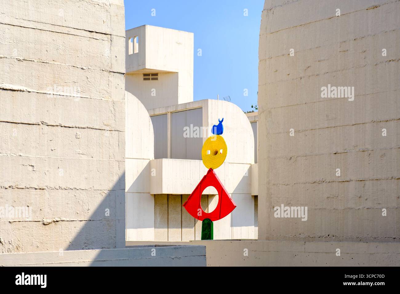 Joan Miró sculpture la caresse d'un oiseau, Fundació Joan Miró, Fondation Joan Miro, Montjuïc, Barcelone, Catalogne, Espagne Banque D'Images