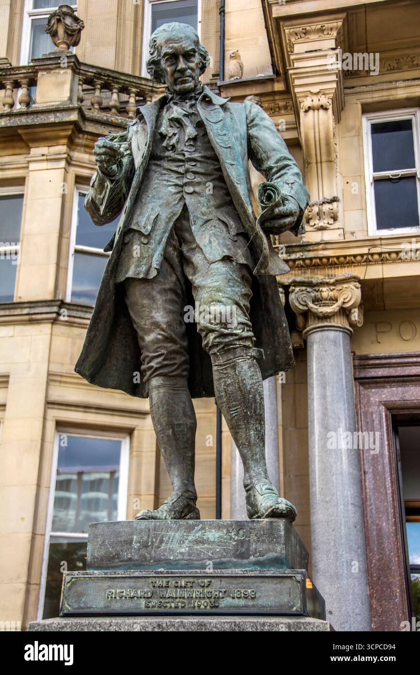 Statue de James Watt dans la vue entière Banque D'Images