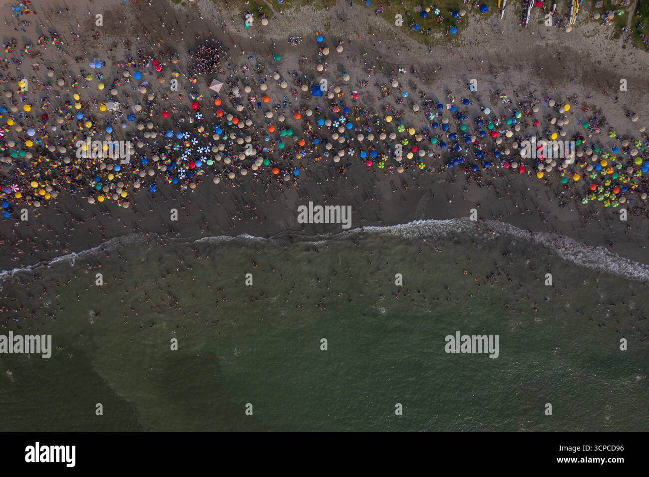 Vue aérienne des plages de la ville de Lima sur la Costa Verde. Pérou Banque D'Images