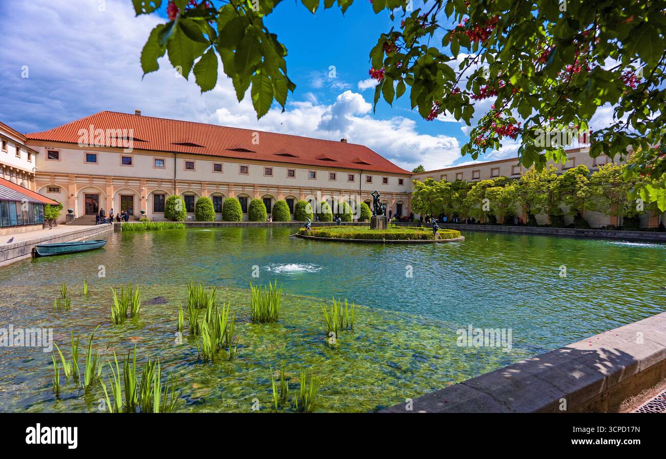 Jardin Waldstein avec fontaine Hercule à Prague. Banque D'Images