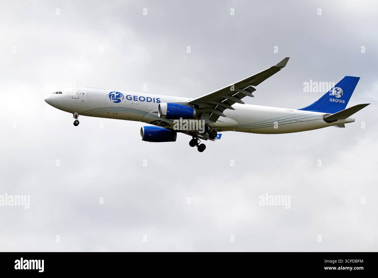 G-EODS, Airbus A330-300(F) réseau Geodis Air. Fret, opéré par Titan Airways. Airbus A330-343(P2F) conversion passager à feight. Banque D'Images