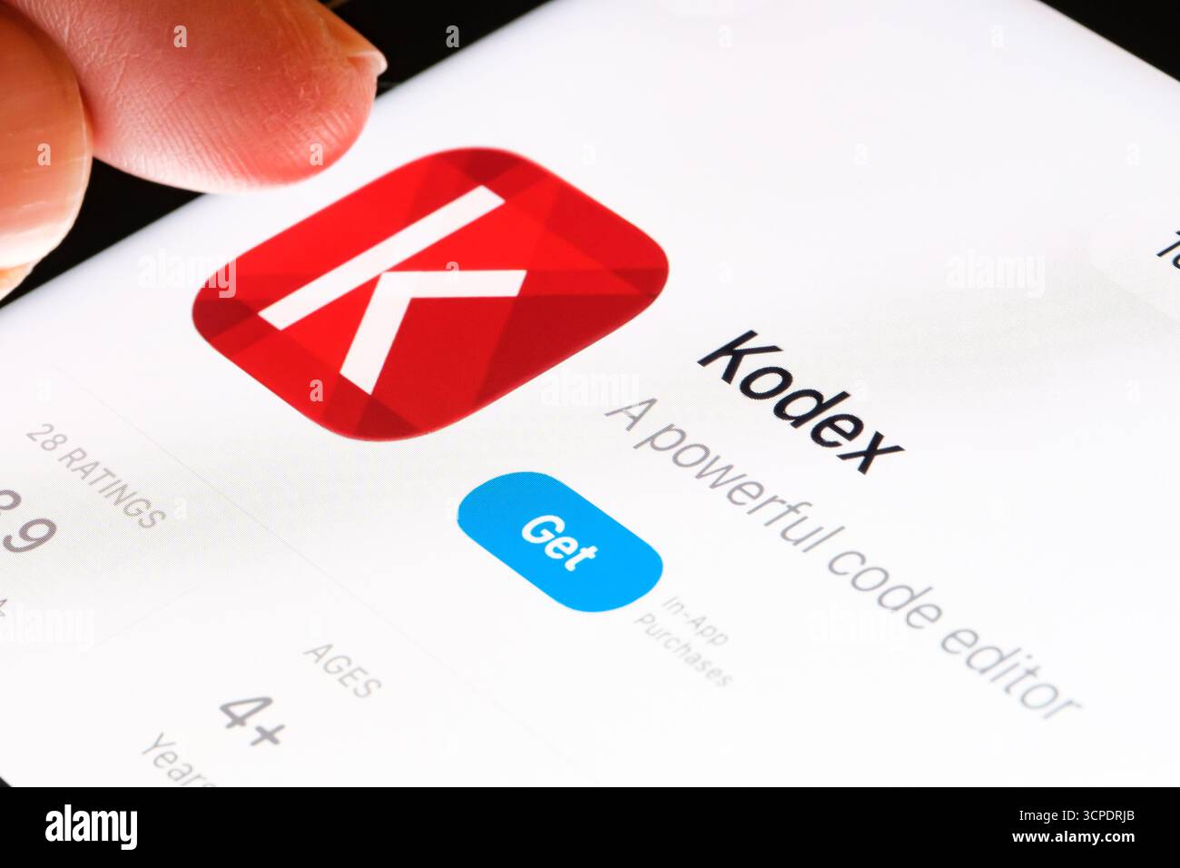 Kodex Editor sur iPad avec pommes nouveau Liquid Glass mise à jour de la conception de l'application iOS 26 éditeur de code dans l'App Store. Stafford, Royaume-Uni, septembre 25, Banque D'Images