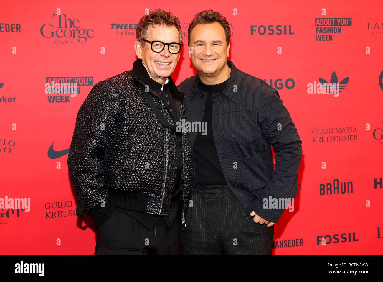 abb Frank Mutters, Guido Maria Kretschmer mit Mann zu Gast beim About You Fashion Ball im Schmidts Tivoli AM 26.09.2025 in Hamburg Hamburg Deutschland *** abb Frank Mutters, Guido Maria Kretschmer avec mari au About You Fashion Ball at Schmidts Tivoli le 26 09 2025 in Hamburg Hamburg Germany Banque D'Images