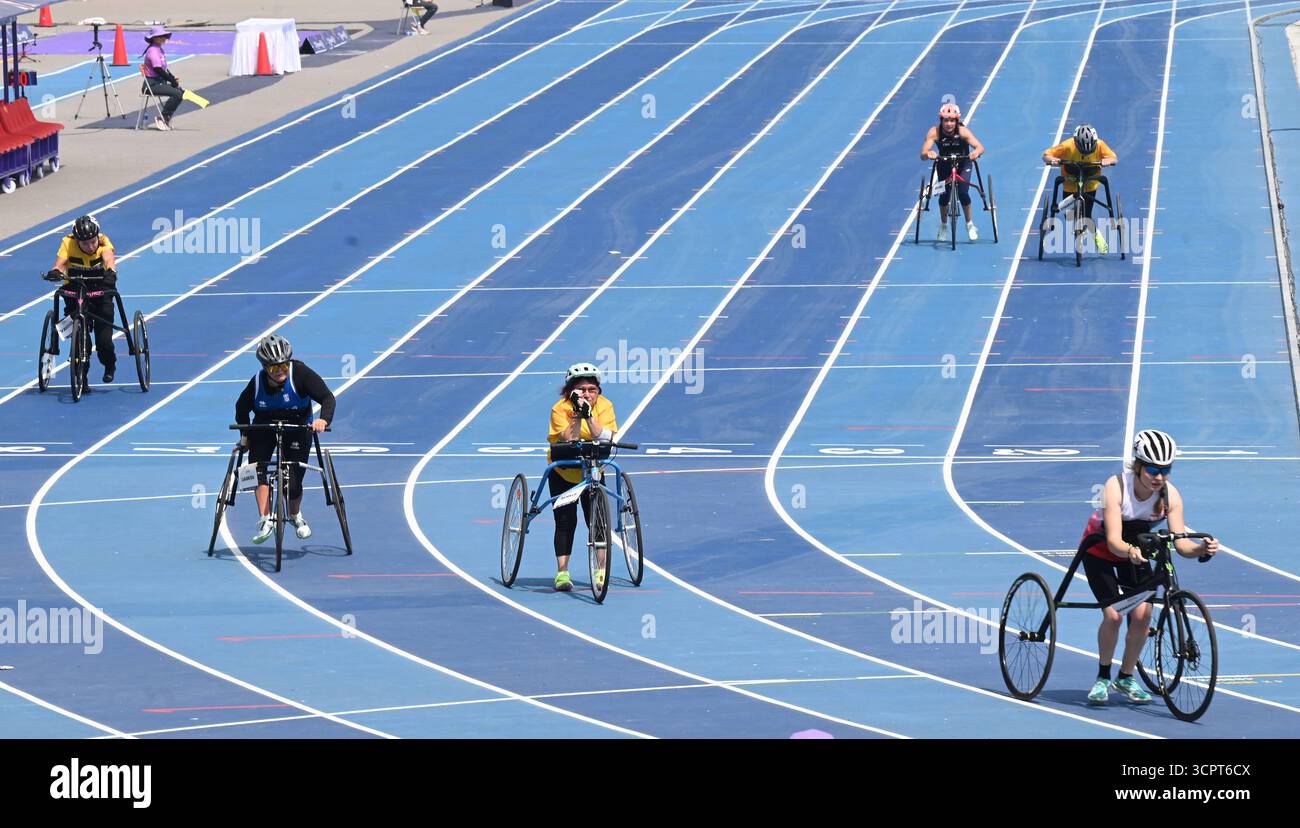 NEW DELHI, INDE - 20 SEPTEMBRE : participantes à la finale du 100m T71 féminin le premier jour des Championnats du monde de para Athlétisme New Delhi 2025 au Jawaharlal Nehru Stadium, le 20 septembre 2025 à New Delhi, Inde. Photo Sonu Mehta/Hindustan Times Championnats du monde de para Athlétisme New Delhi 2025 Banque D'Images