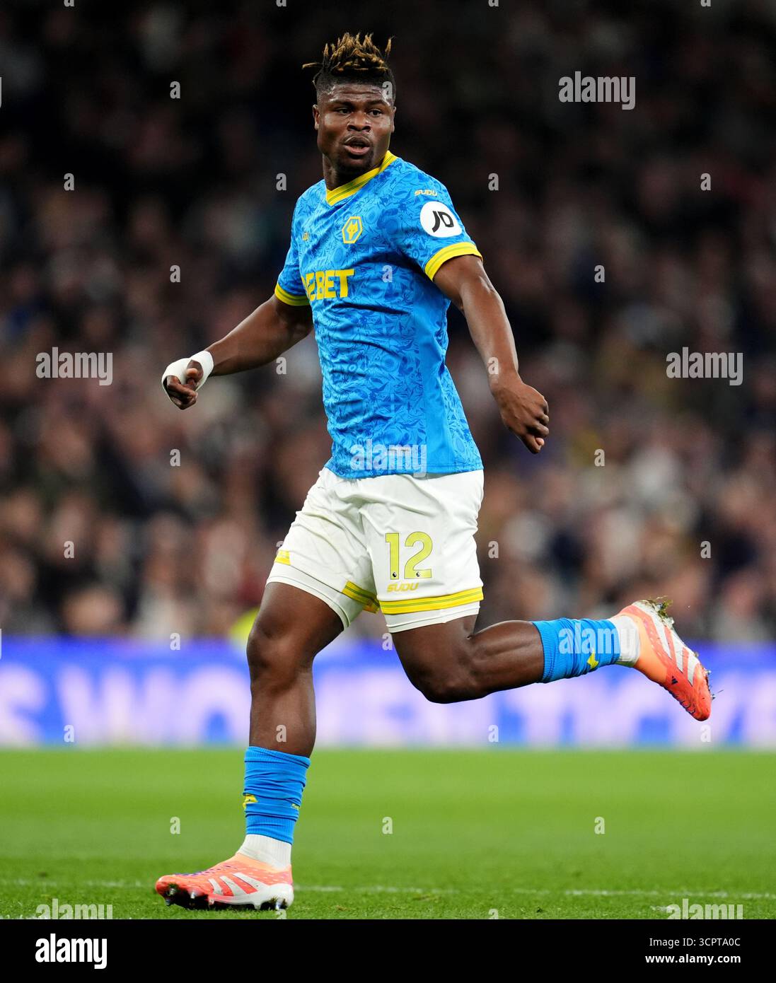 Emmanuel Agbadou des Wolverhampton Wanderers lors du match de premier League au Tottenham Hotspur Stadium, à Londres. Date de la photo : samedi 27 septembre 2025. Banque D'Images