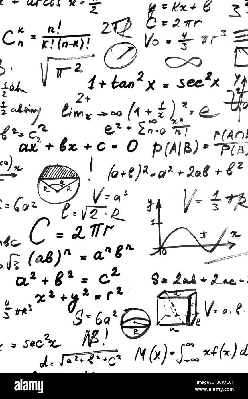 Équations mathématiques sur fond blanc. Concept de base scientifique. Photo de haute qualité Banque D'Images
