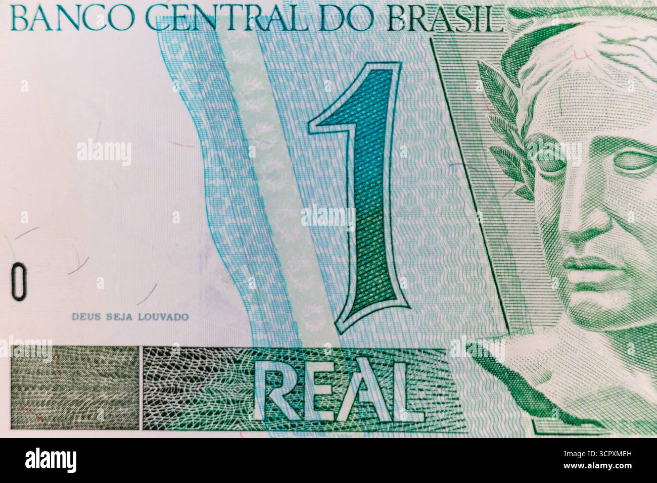 Gros plan d'un billet de banque brésilien à l'effigie de la République, avec des éléments de sécurité et la dénomination clairement visibles. Banque D'Images