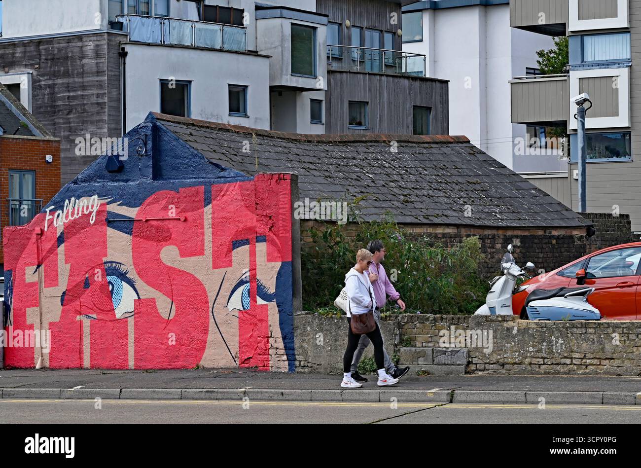 27 septembre 2025. Murale sur le mur à Royal Mews. Près d'Alexandra Street, Southend on Sea, ville de Southend, Royaume-Uni. Banque D'Images