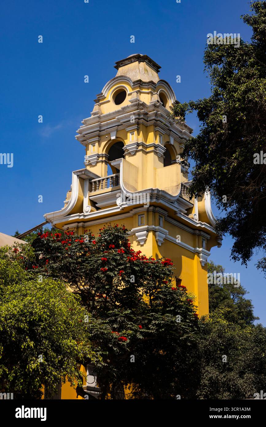 Clocher de l'église à Barranco Lima Pérou Banque D'Images