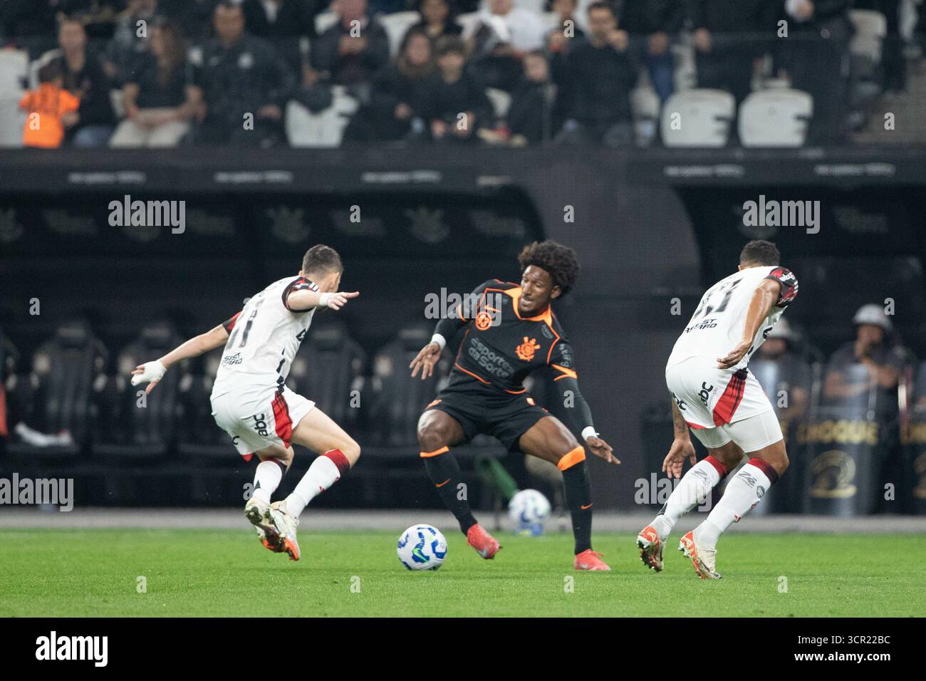 Sao Paulo, Brésil. 28 septembre 2025. SP - SAO PAULO - 09/28/2025 - BRÉSIL A 2025, CORINTHIANS x FLAMENGO - TALLES MAGNO Corinthians joueur lors du match contre Flamengo au stade Arena Corinthians pour le championnat brésilien A 2025. Photo : Joisel Amaral/AGIF (photo : Joisel Amaral/AGIF/SIPA USA) crédit : SIPA USA/Alamy Live News Banque D'Images
