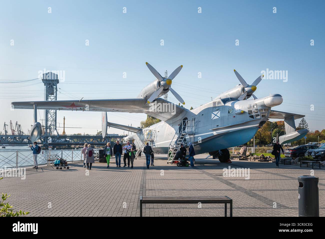 Kaliningrad, Russie- 10 octobre 2021 : hydravion anti-sous-marin BE-12 dans le territoire du Musée de l'Océan mondial Banque D'Images